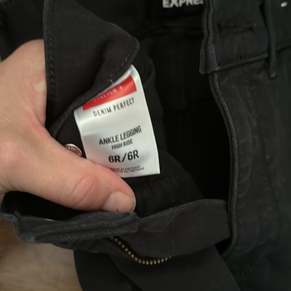 3 pair of express skinny jeans ✨✨✨make offer!! - Picture 5 of 5